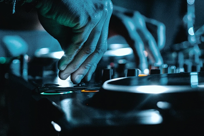 ​Manchester DJs smash the world record for largest b2b relay