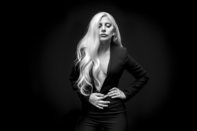 Lady Gaga says sorry for working with R. Kelly