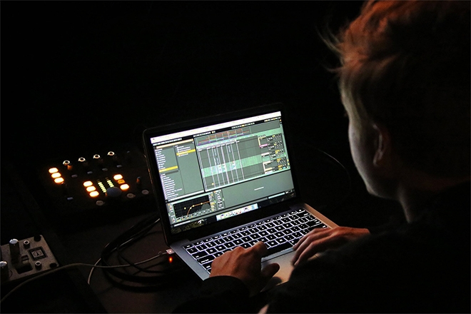 LA music production school ICON Collective launches Woman's Scholarship program