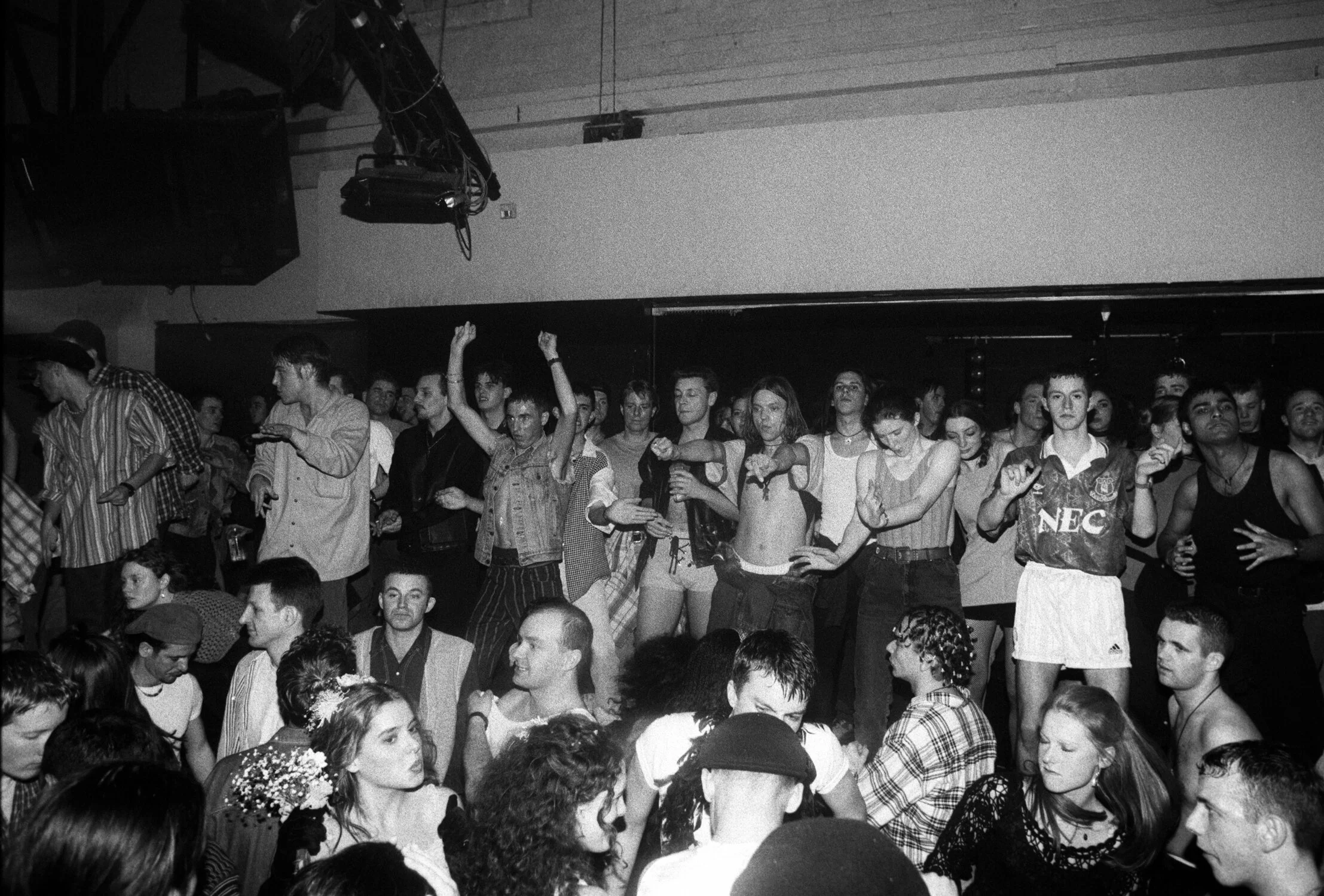 Mix Frankiego Knucklesa wśród 51 setów z  Haçiendy dostępny w serwisie Apple Music