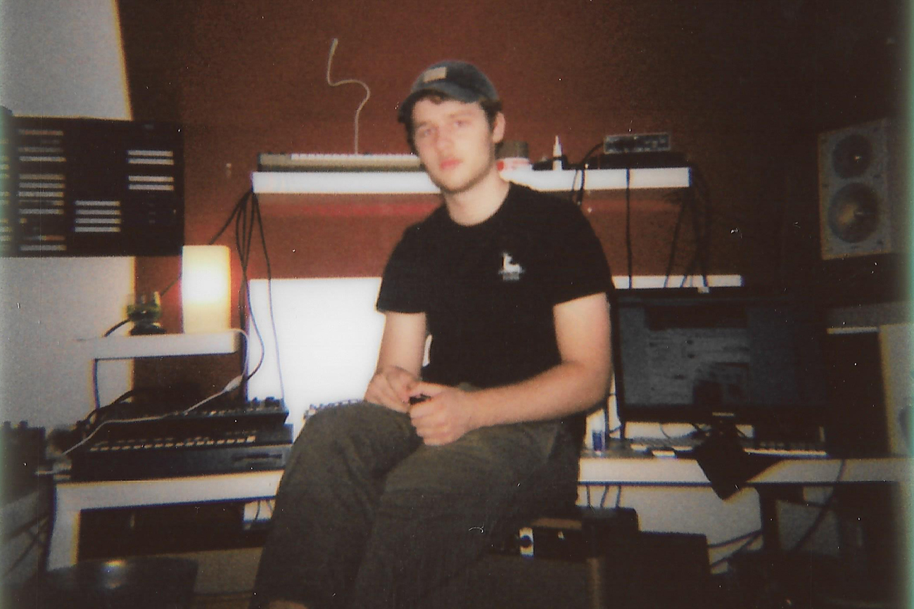 Premiere: Interstate delivers thumping, raw house with ‘Teeactor’