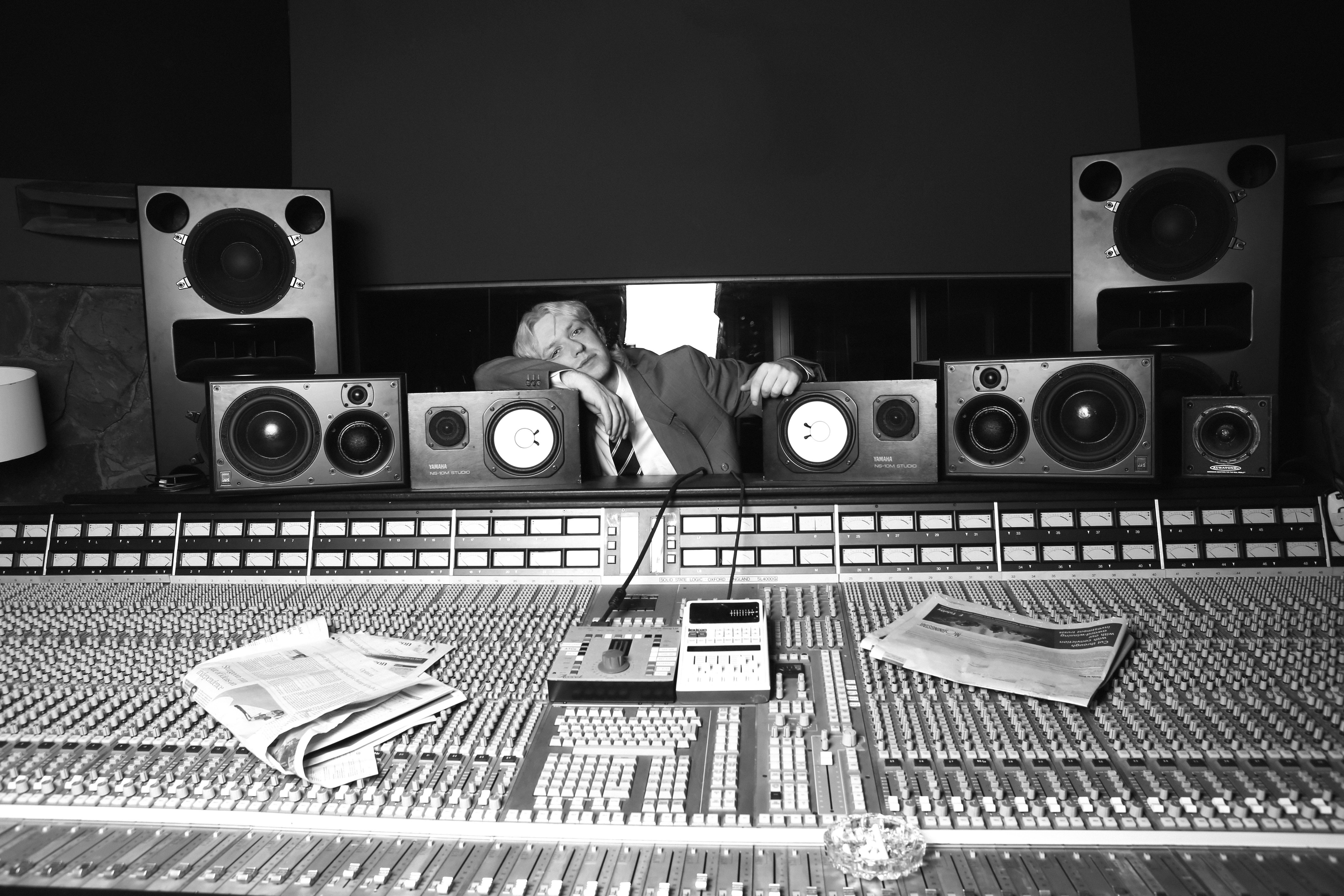 Jam City announces new club-ready album ‘Jam City Presents EFM’