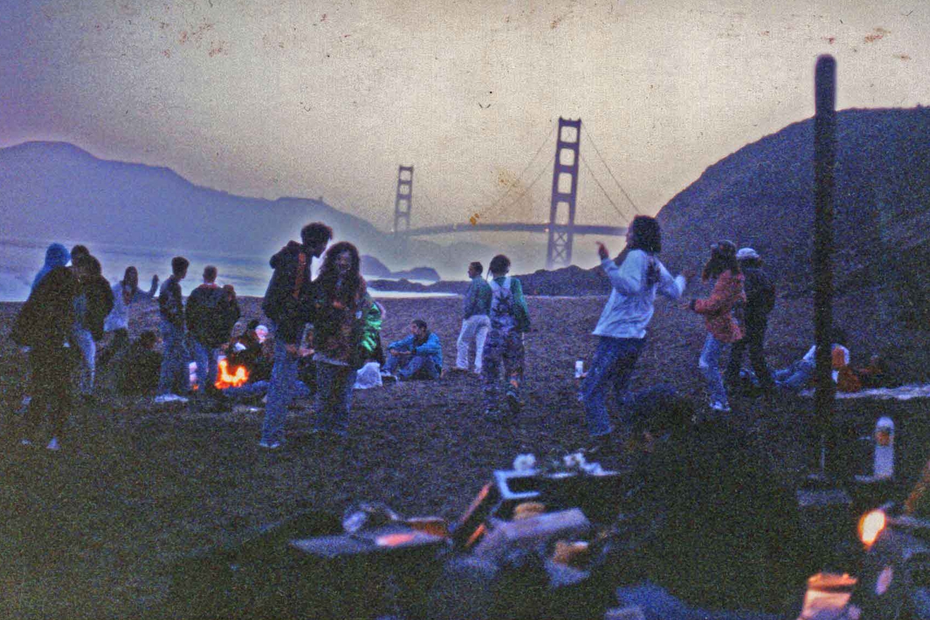 26 photos capturing the blissful essence of San Francisco's '90s rave ...