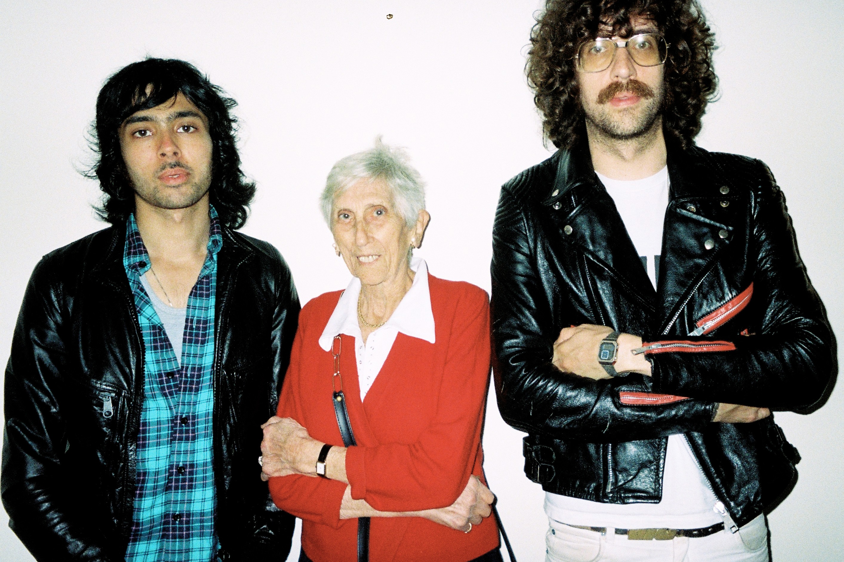 Justice drop original demo of 2007 hit 'D.A.N.C.E'