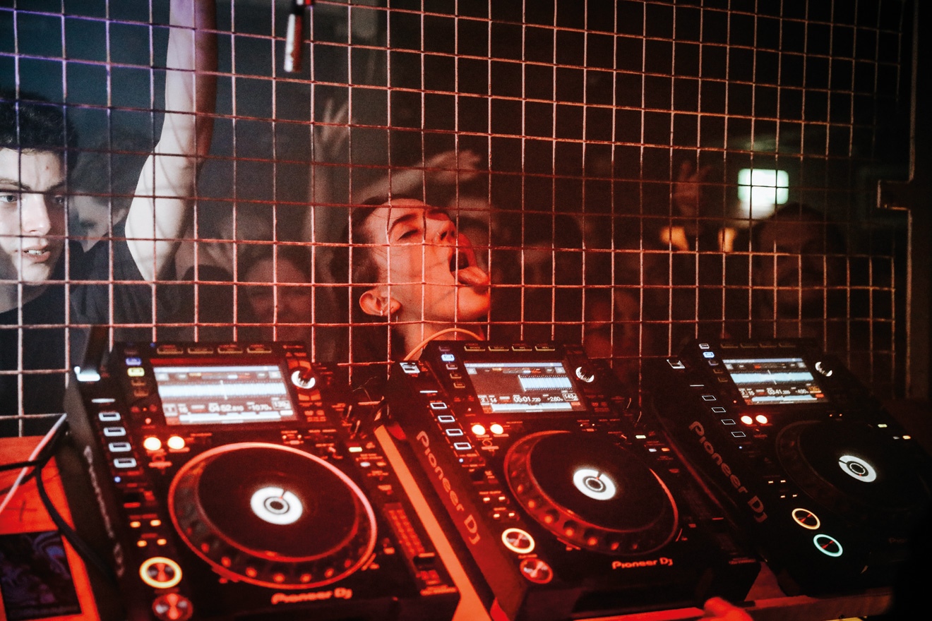 Irish collective MOTZ thrives on a passion for banging techno - Mixmag.net