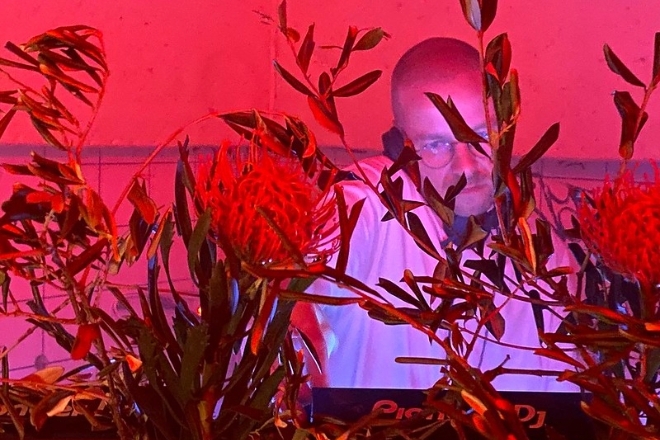 Mark Knekelhuis to quit touring due to "burn out"