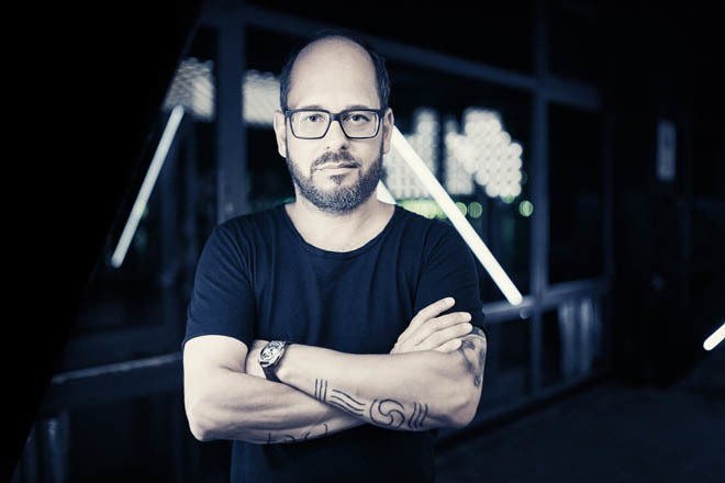Premiere: Oliver Huntemann’s ‘Rotlicht’ is adrenaline-charged techno