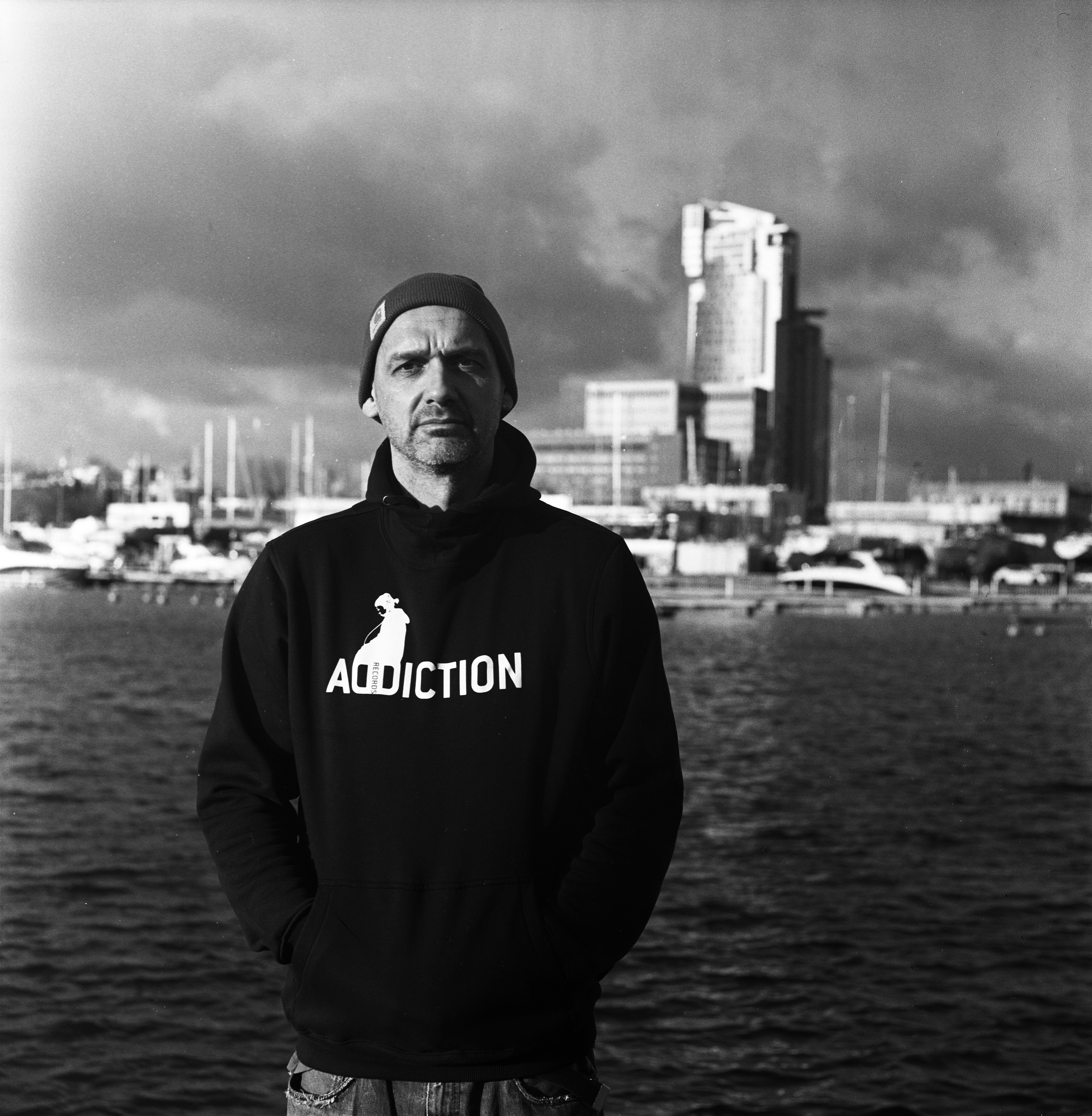 DJ Ros Addiction świętuje trzy dekady na scenie klubowej