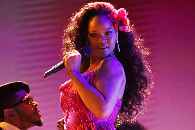 Rihanna has over 500 tracks ready including one from Skrillex for her dancehall album