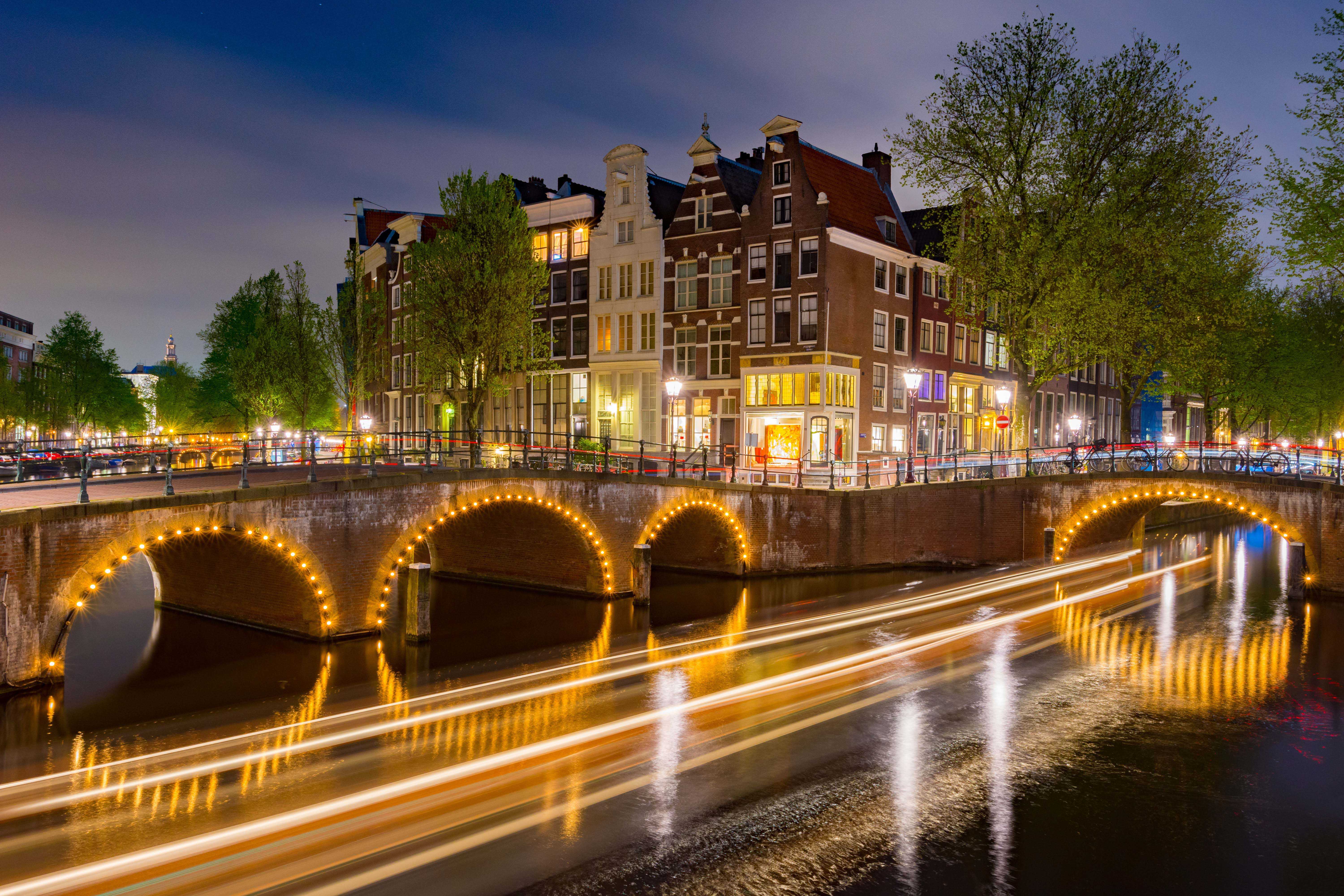 Venues in The Netherlands can reopen "without punishment" this weekend, according to police