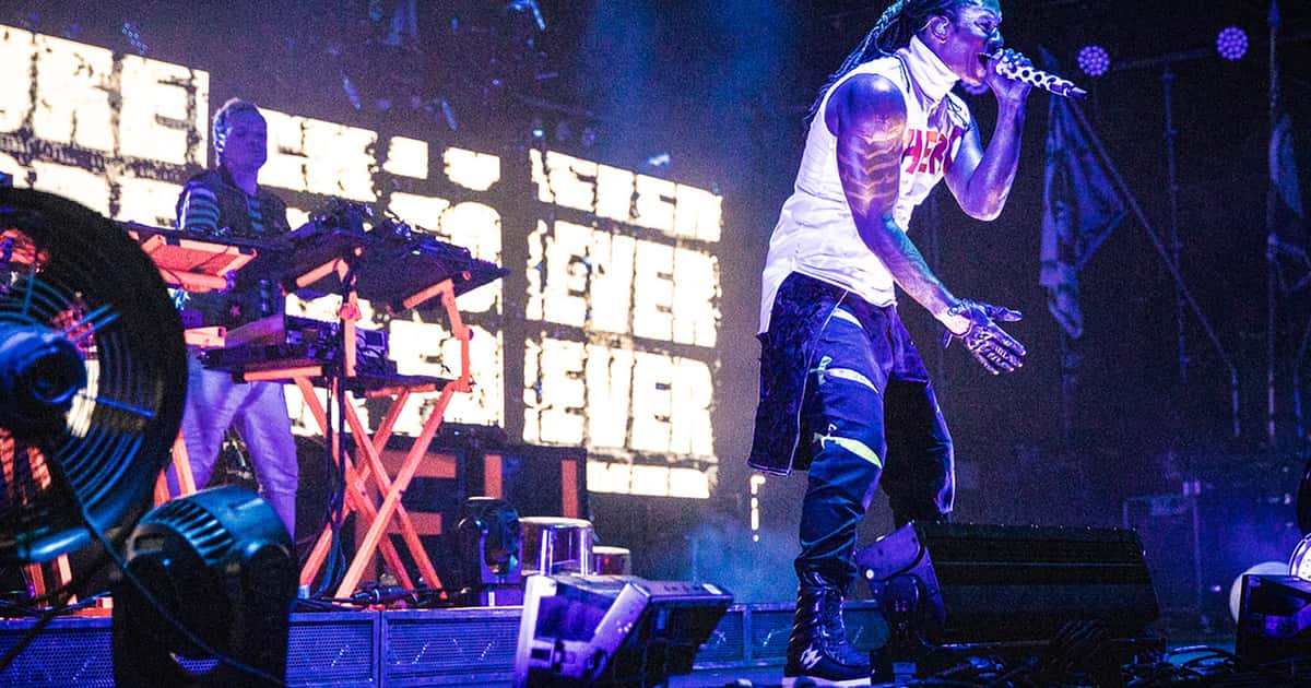 Baseline Rave The Prodigy at Glastonbury 2025: The rave gods are elemental - Mixmag.net