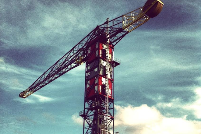 Stream sets by Palms Trax and Cinthie live from atop a crane at ADE
