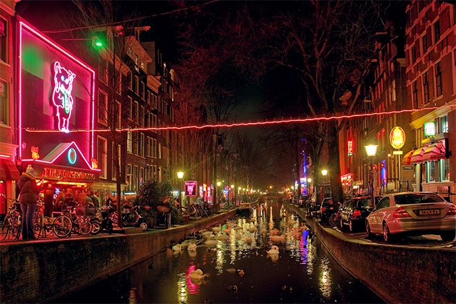 Amsterdam launch ‘stay away’ campaign aimed at young men from the UK