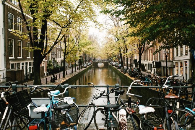 Clubs forced to close early as The Netherlands enters partial 3-week lockdown