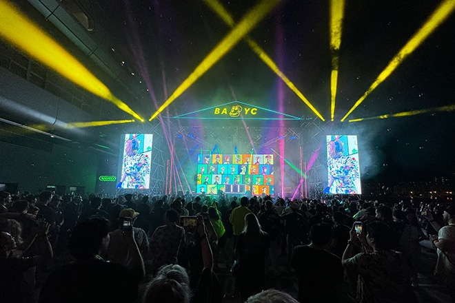 Attendees of NFT festival Apefest suffer eye burn and temporary blindness