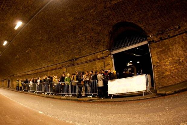 Police to force some London clubs to breathalyse ravers
