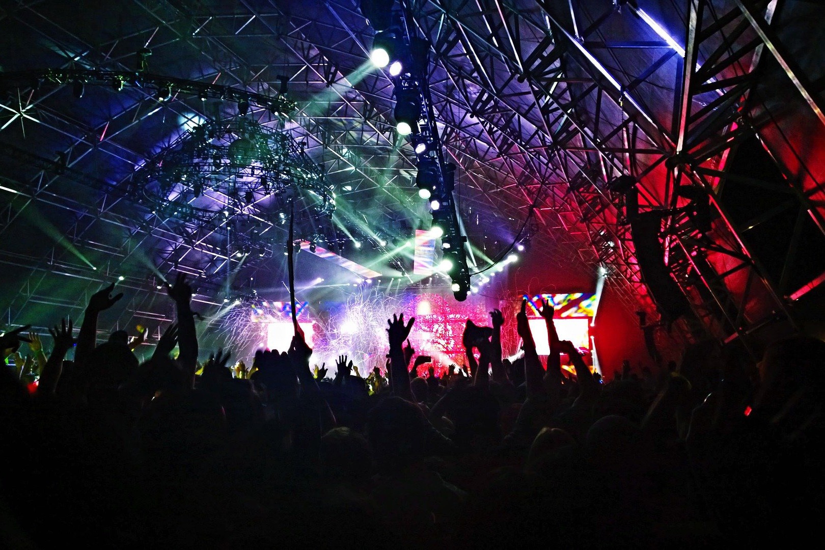 More than 2000 COVID cases recorded following festivals in Catalonia