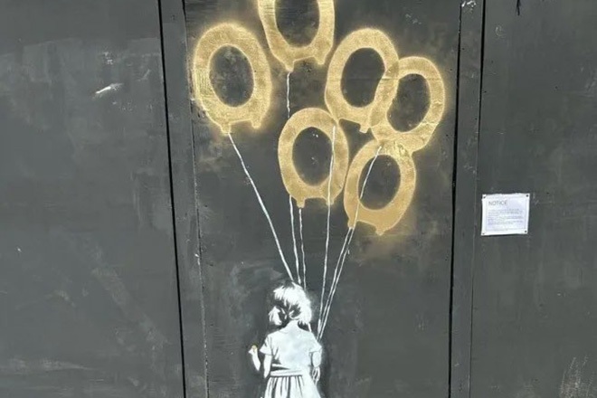 ​Mysterious new artwork suspected to be a Banksy appears in London