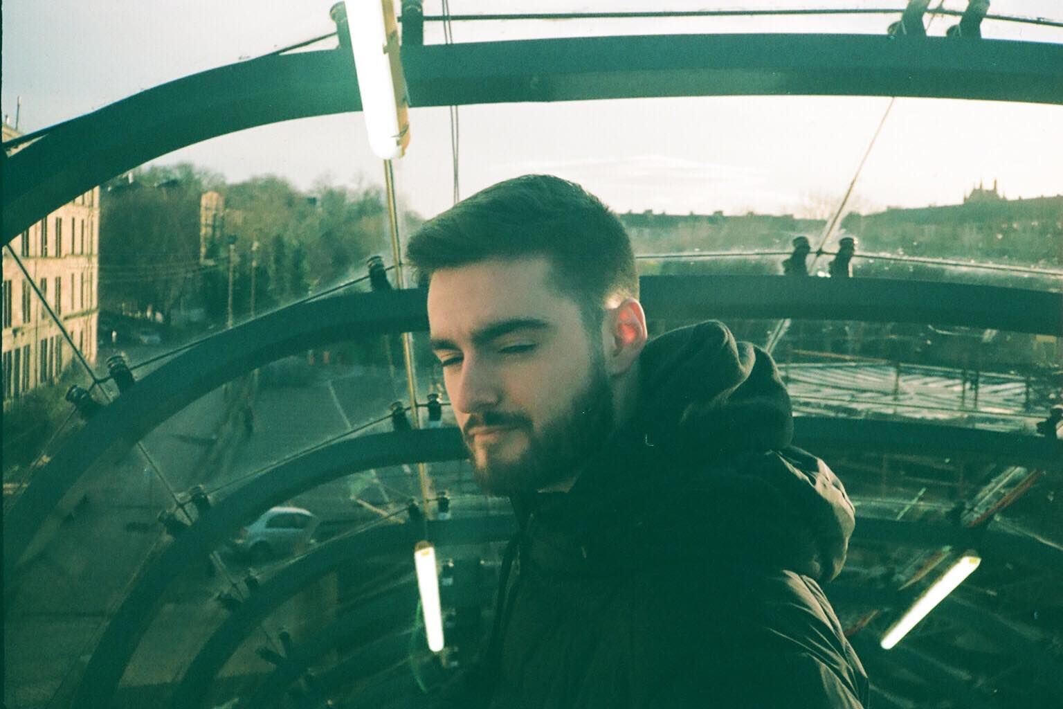 Premiere: Barow delivers an ethereal low-end roller on ‘Des Grains’
