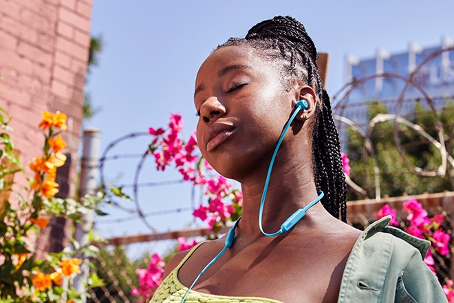 The Beats Flex headphones are now available in two more colours