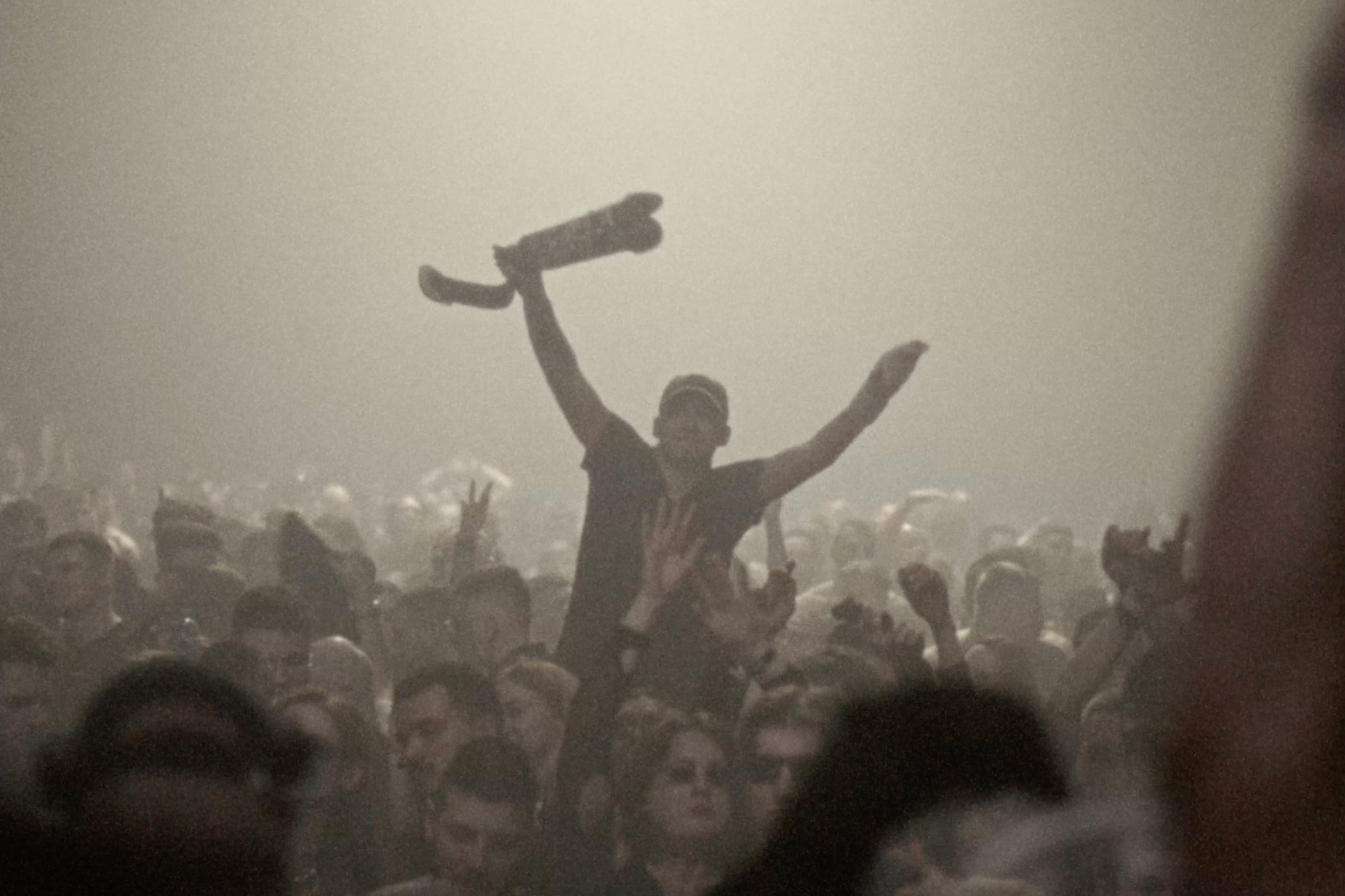 Sean Penn to executive produce documentary on Ukraine's rave scene amid Russian invasion