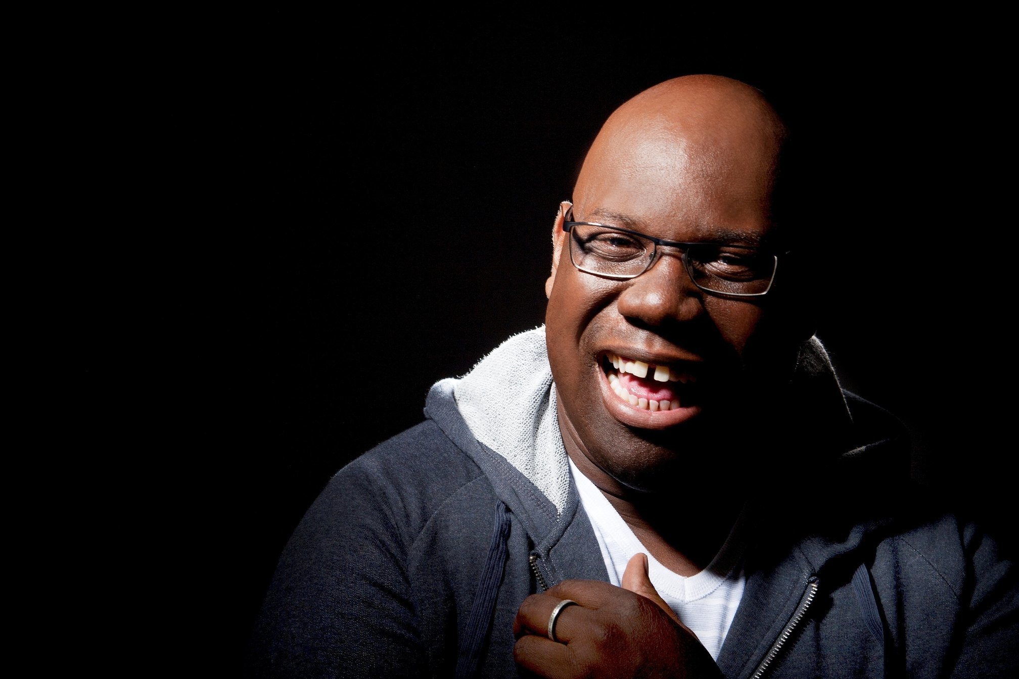 Carl Cox drops two old-school techno mixes from 2004