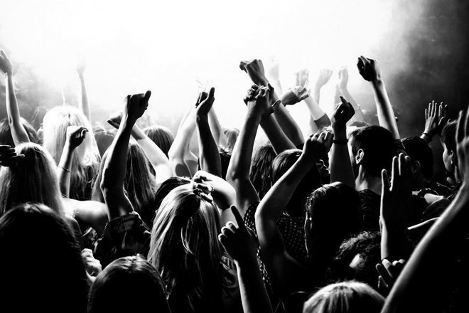 UK government minister encourages music venues to apply for funding