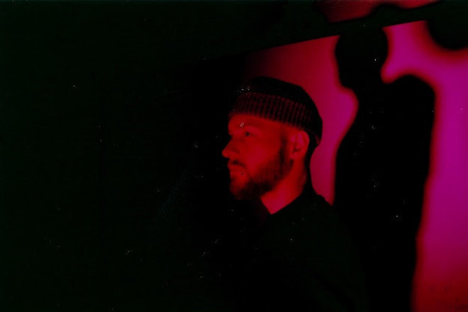 Commodo asks 'How What Time' on debut album