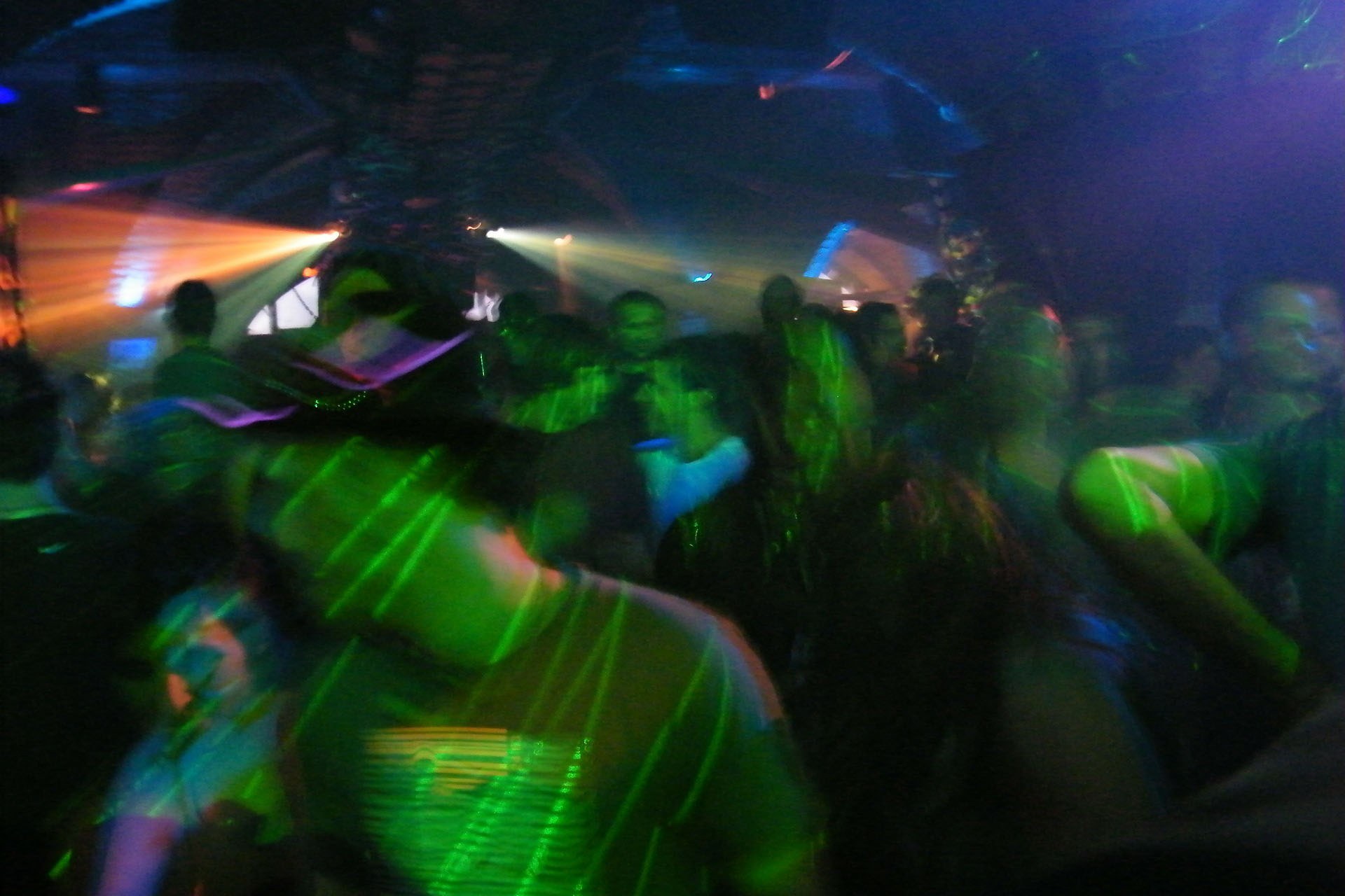 COVID vaccine passports set to be made mandatory for clubs in England