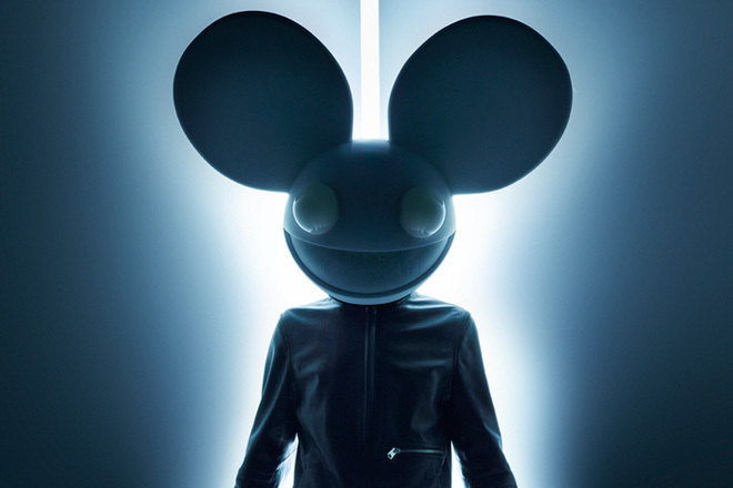 Watch Pendulum perform live with Deadmau5 at Ultra Music Festival