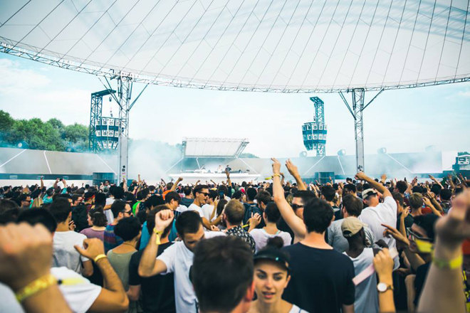 Listen to Four Tet's mammoth set from Dekmantel