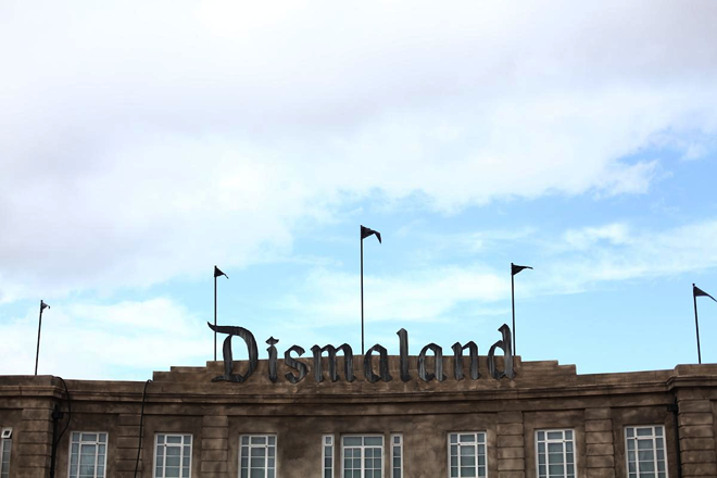Fatboy Slim to perform surprise set at Banksy's Dismaland
