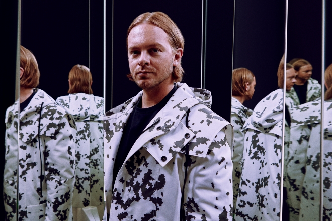 DJ Seinfeld has dropped another track from his forthcoming album ‘Mirrors’