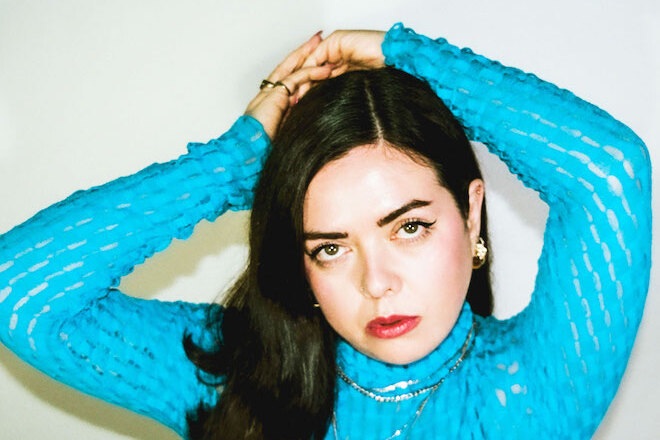 Ell Murphy returns to her label with soulful new single 'Emotional'