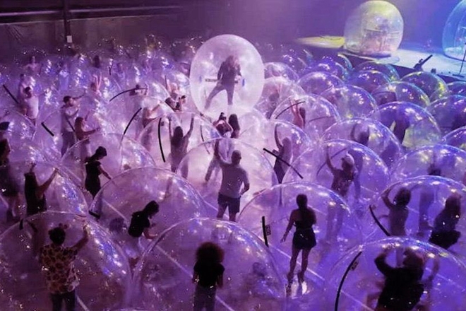 The Flaming Lips threw two live shows with attendees in 'space bubbles'