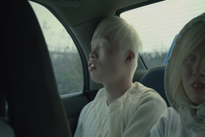 Jamie xx shares captivating new video for ‘Gosh’