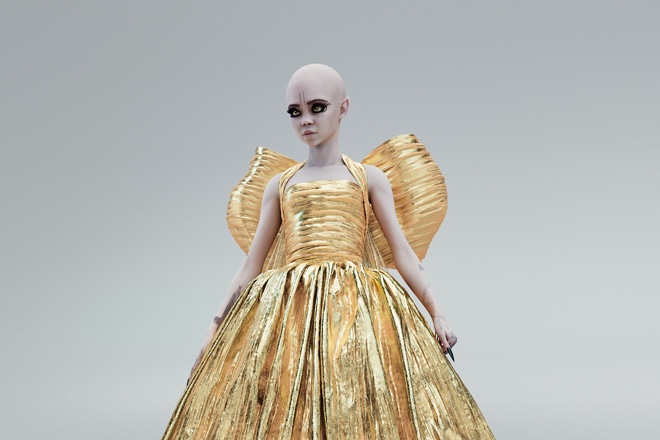 Grimes: "Children need to get into raving"