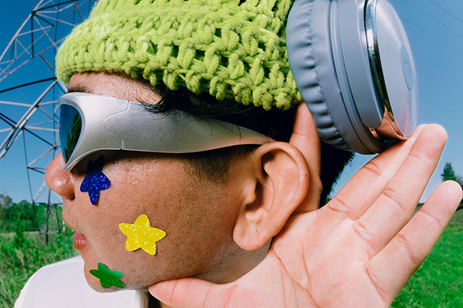 Quarter of under-35s have early signs of hearing loss, study reveals