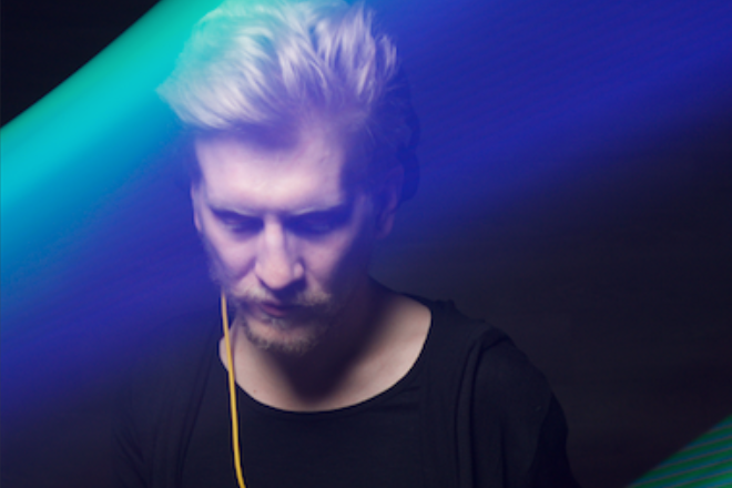 Premiere: A new Apollonia Music release from iO (Mulen)
