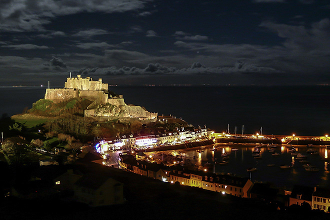 Artists call for more music venues in Jersey amidst “frustrating” nightlife restrictions 