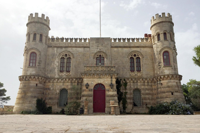 Annie Mac announces ancient castle raves at Lost & Found
