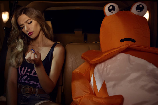 Claude VonStroke releases filthy video for 'Make A Cake'