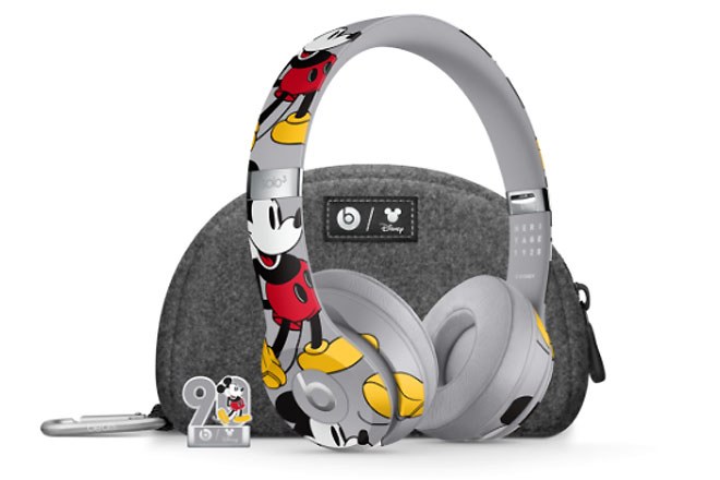 These Mickey Mouse x Beats headphones are cute af