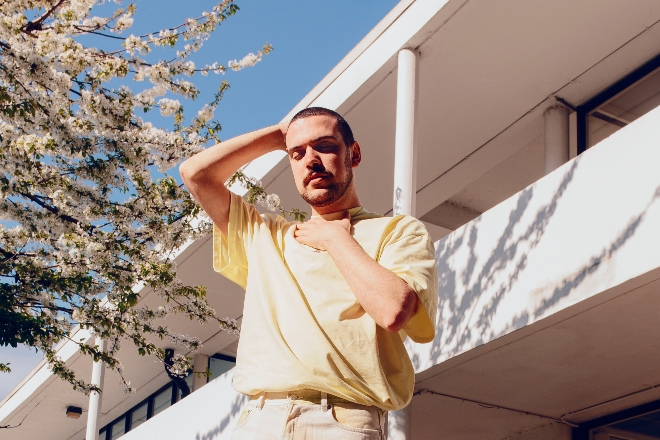 Morgan Hislop announces debut album 'Ghostin' Me'