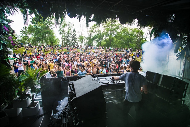 1500-person festival takes place in the Netherlands to test COVID safety