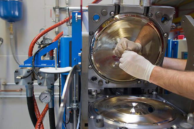 Berlin welcomes new vinyl pressing plant Intakt!