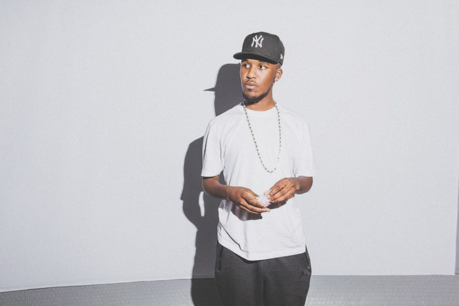 Novelist announces new label by saying he's going "100 per cent independent"