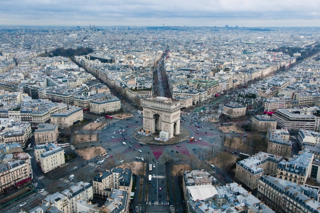 France will close nightclubs for at least four weeks
