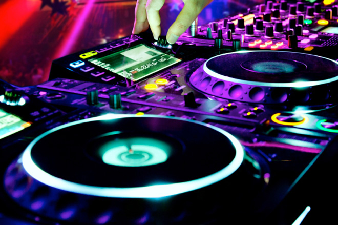 New Pioneer technology aims to distribute artist royalties for music played in electronic sets