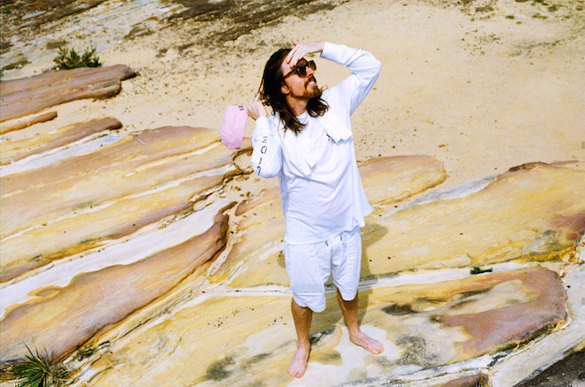 POOLCLVB remixes Set Mo's 'Comfort You'